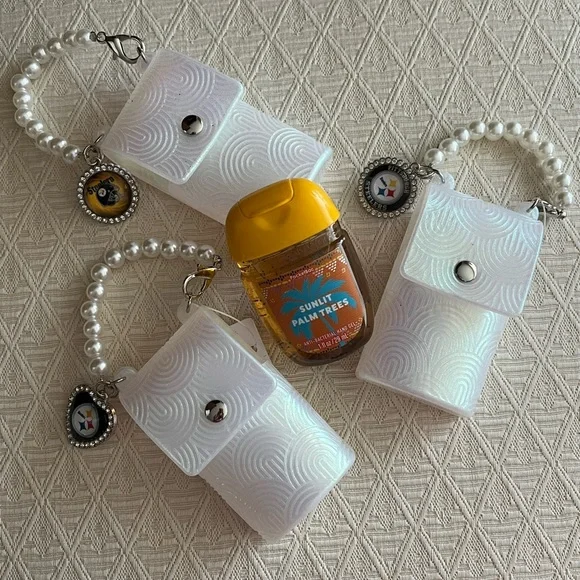 Pittsburgh Steelers Purse Charm/Handsanitizer Holder - Picture 7 of 11